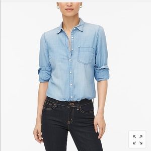 J Crew Chambray Denim Button Down, size 2